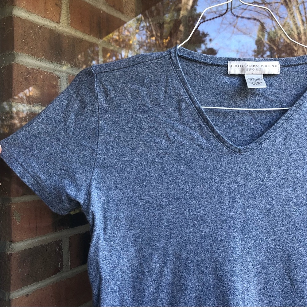 Grey v-neck tee